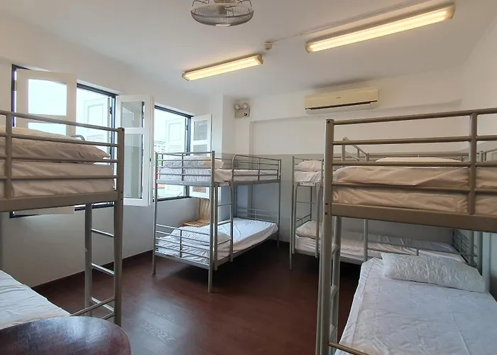 Betel Box Backpackers